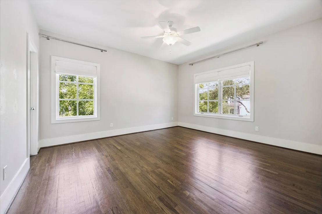 Photo of 1901 Gardenia Drive