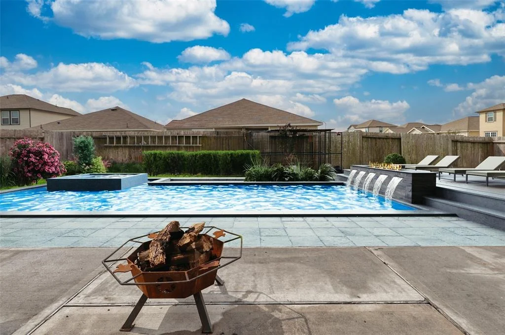 Photo of 2056 Spindletree Lane