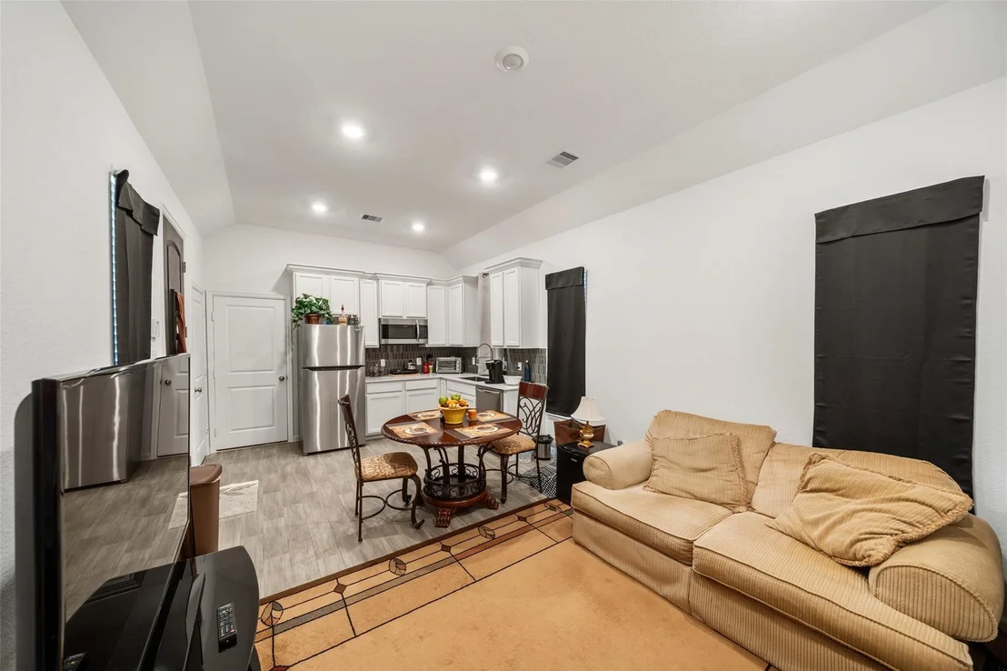 Photo of 15003 Mulberry Hallow Street