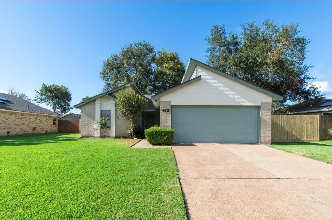 Photo of 462 Capehill Drive