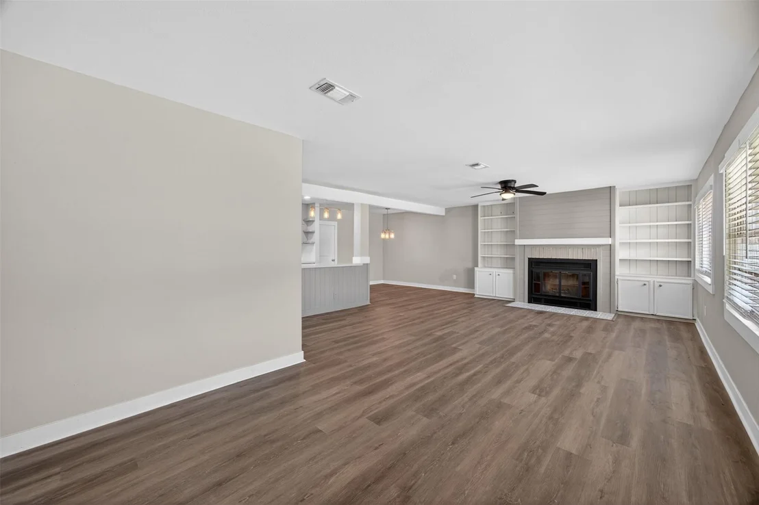 Photo of 920 Nottingham Drive