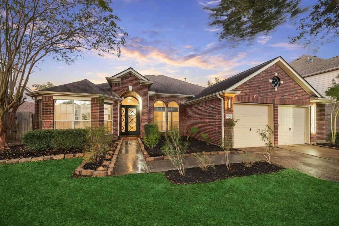 Photo of 20010 Shavon Springs Drive