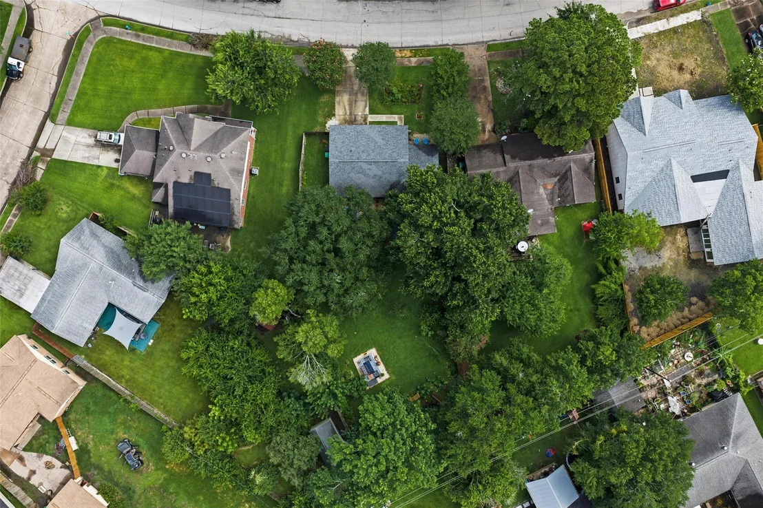 Photo of 4825 Kingfisher Drive