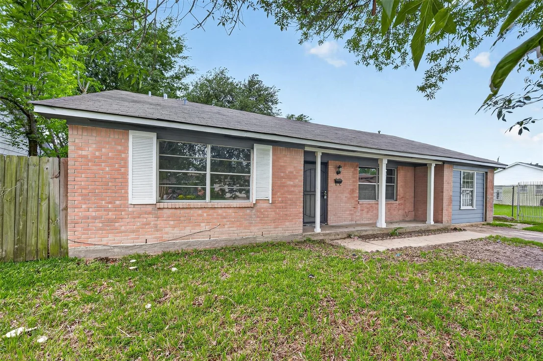 Photo of 3918 Tavenor Lane