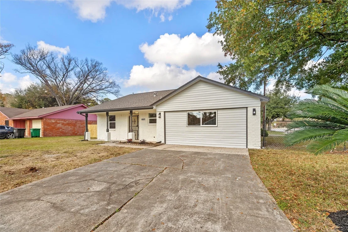 Photo of 10027 Valley Sun Drive
