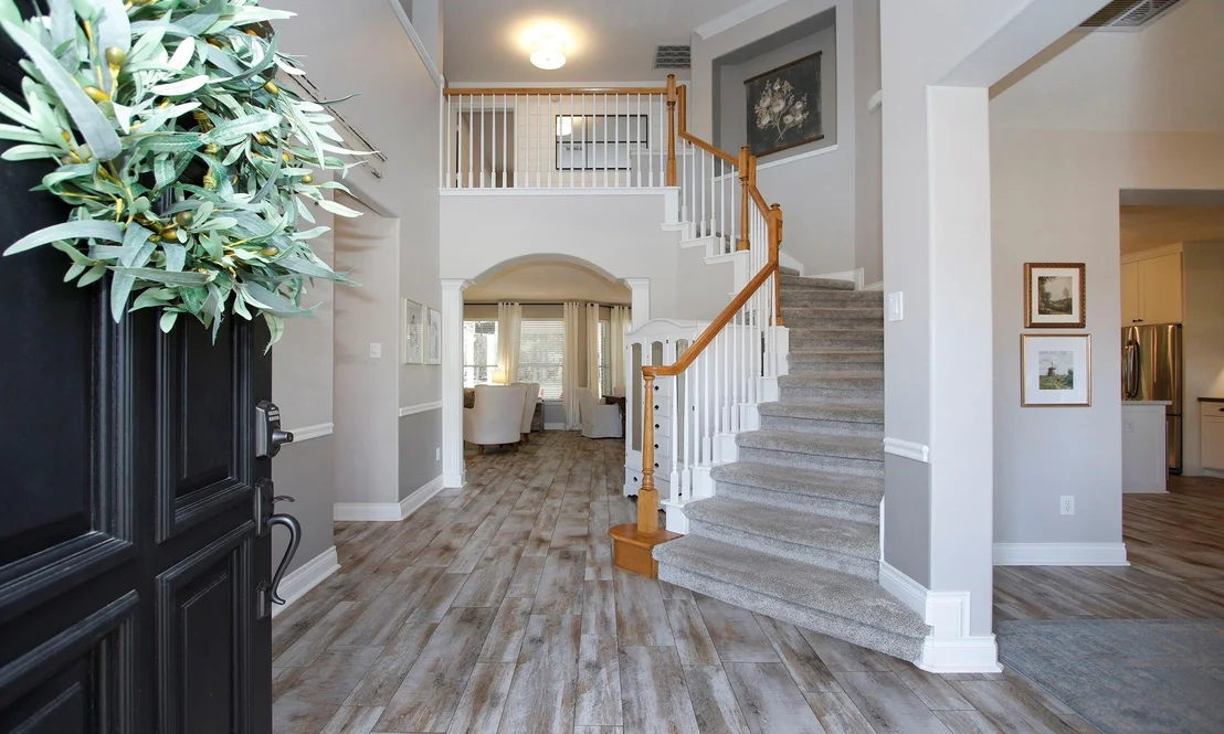 Photo of 40407 Manor Drive