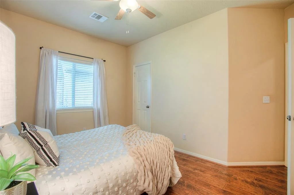 Photo of 13690 Shoreline Drive