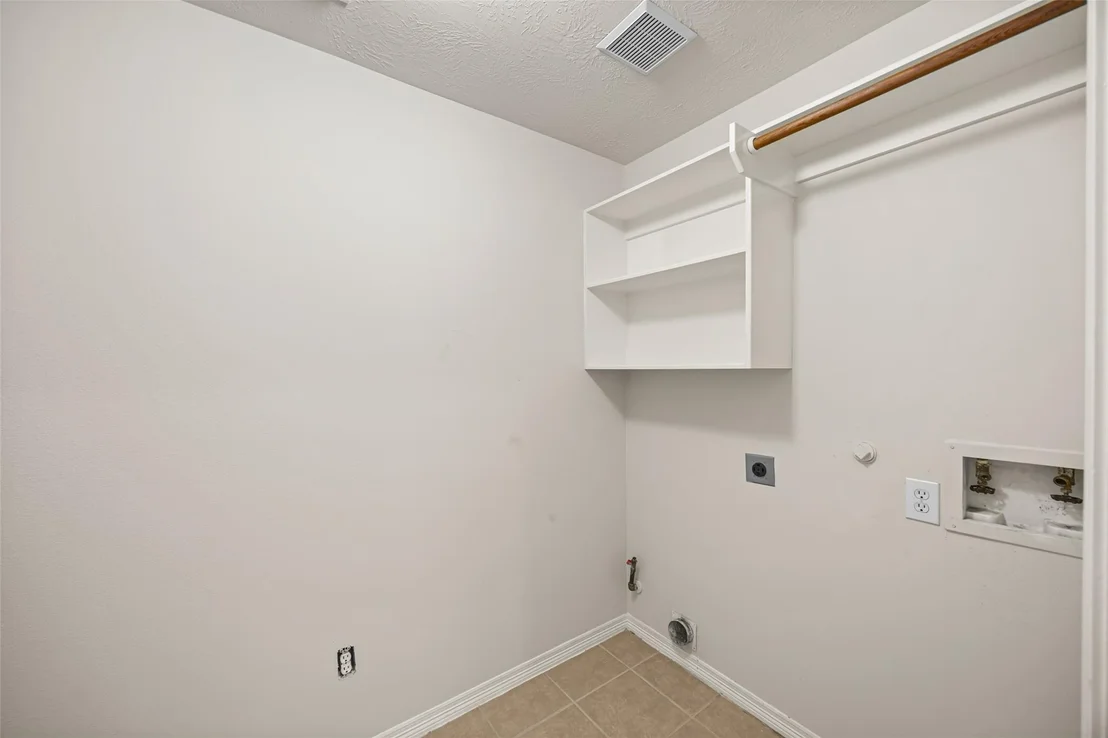 Photo of 6407 Holden Mills Drive