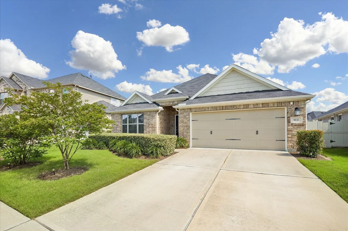 Photo of 9830 N Goshawk Trail