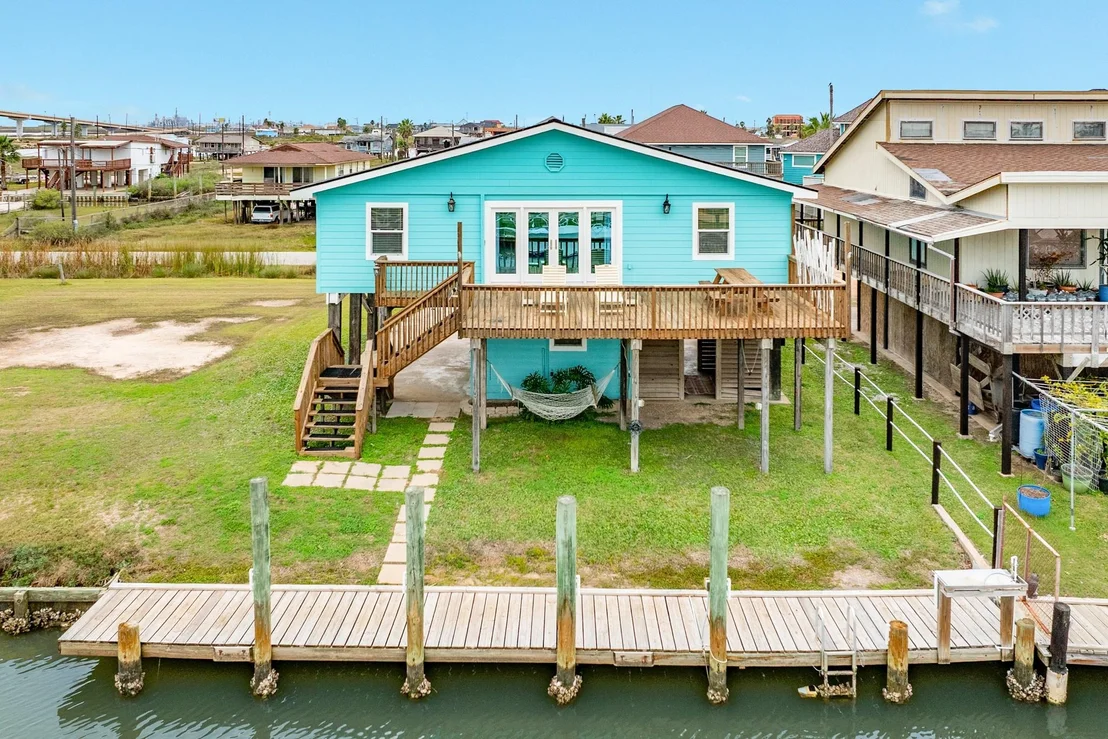 Photo of 306 Pompano Lane
