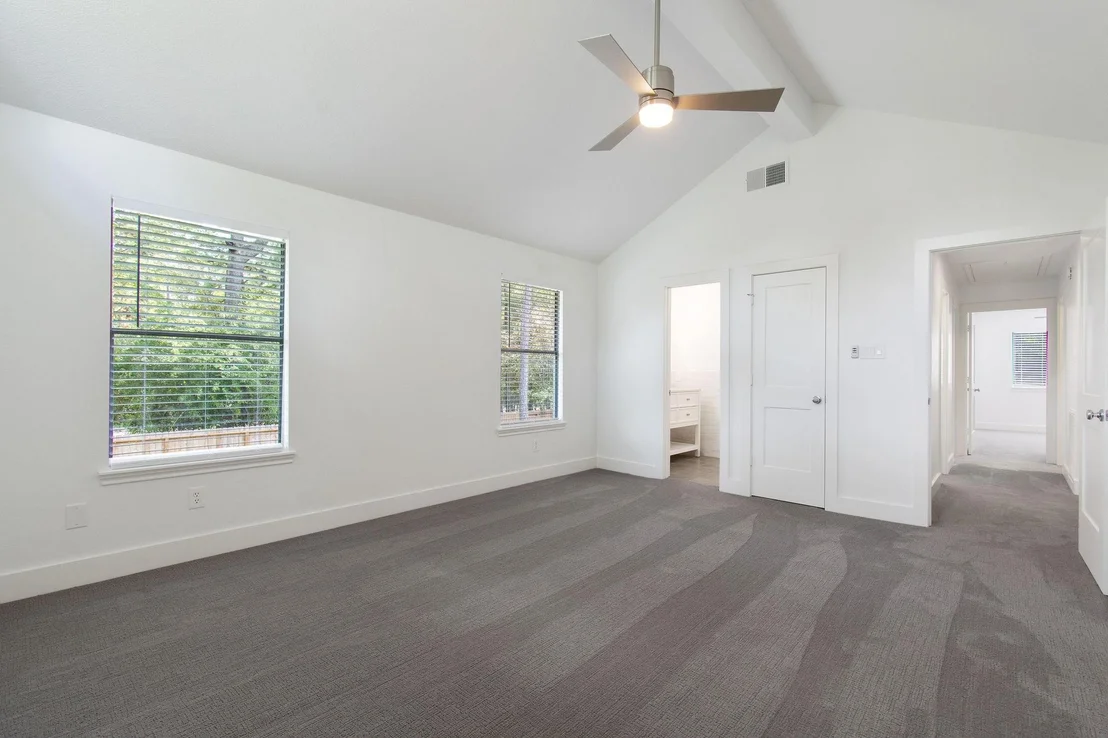 Photo of 12 Edgewood Forest Court