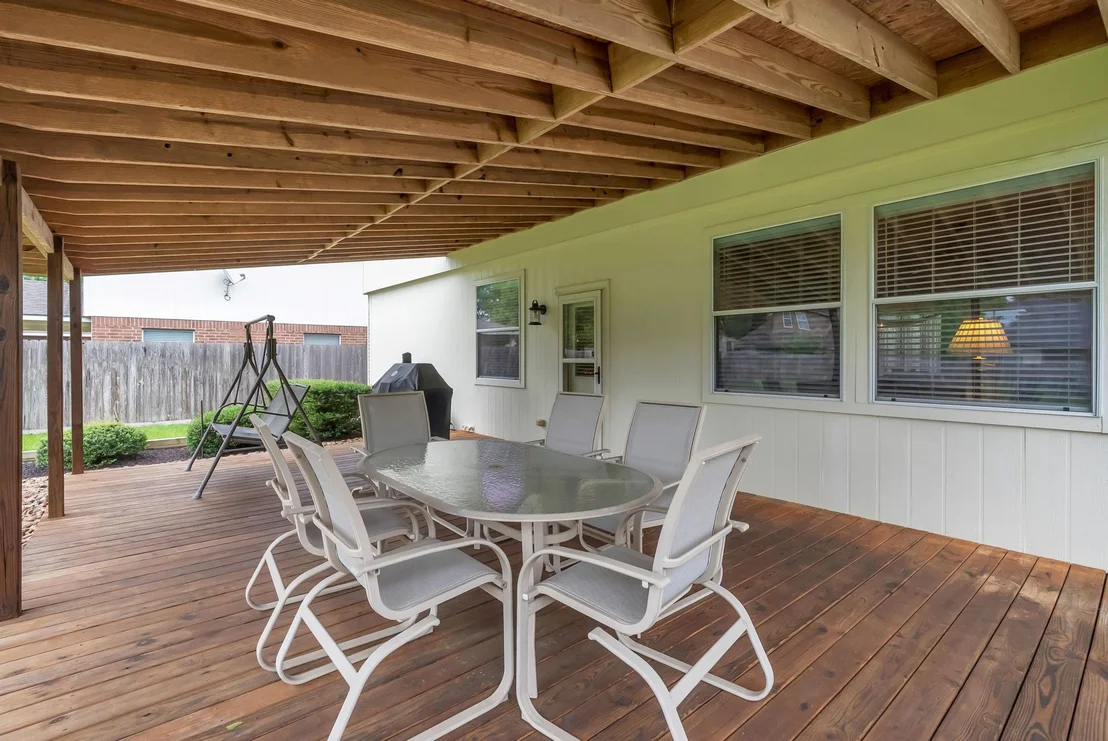 Photo of 6910 Grant Drive