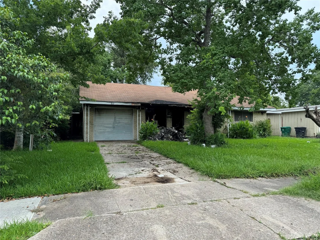 Photo of 4211 Tavenor Lane