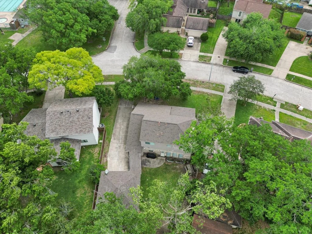 Photo of 307 Woodcombe Drive