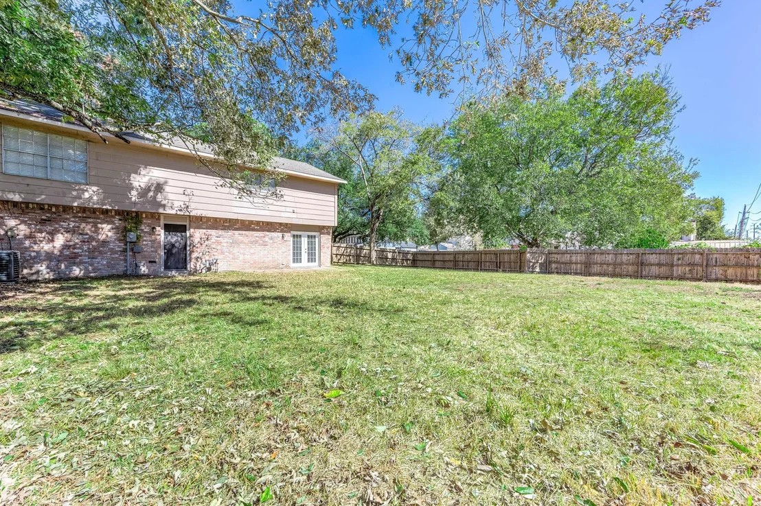 Photo of 8610 Timber View Drive