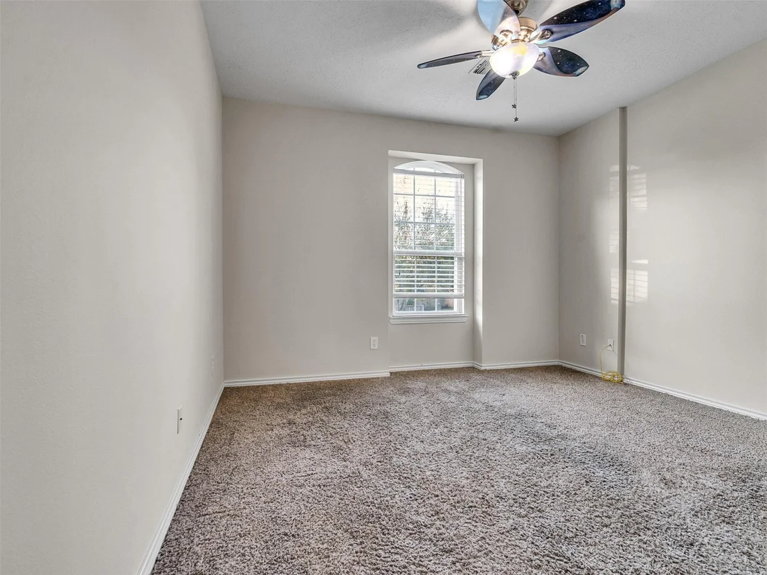 Photo of 2407 Beacon Pointe