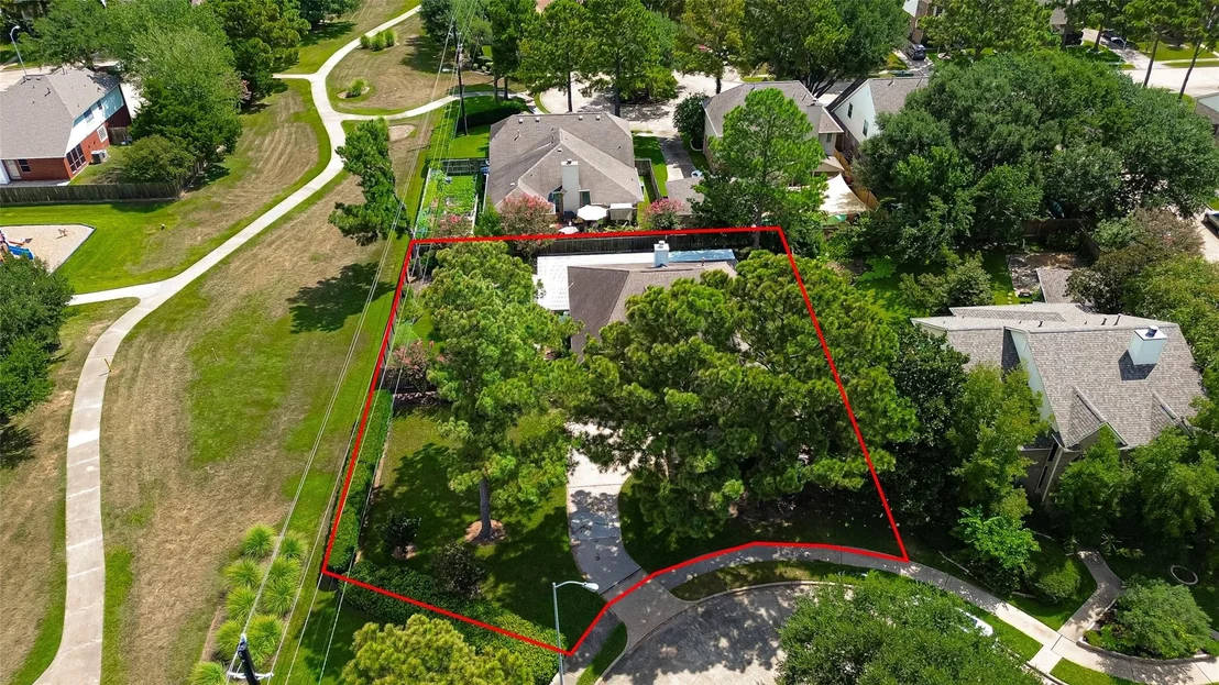 Photo of 15626 Winding Valley Drive