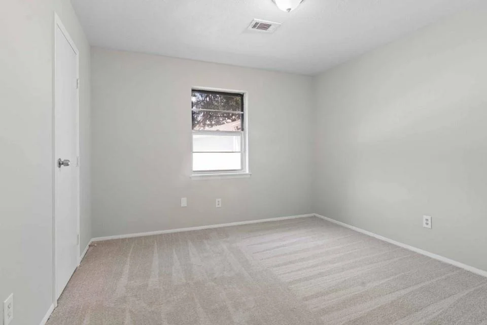 Photo of 123 Lone Oak Drive