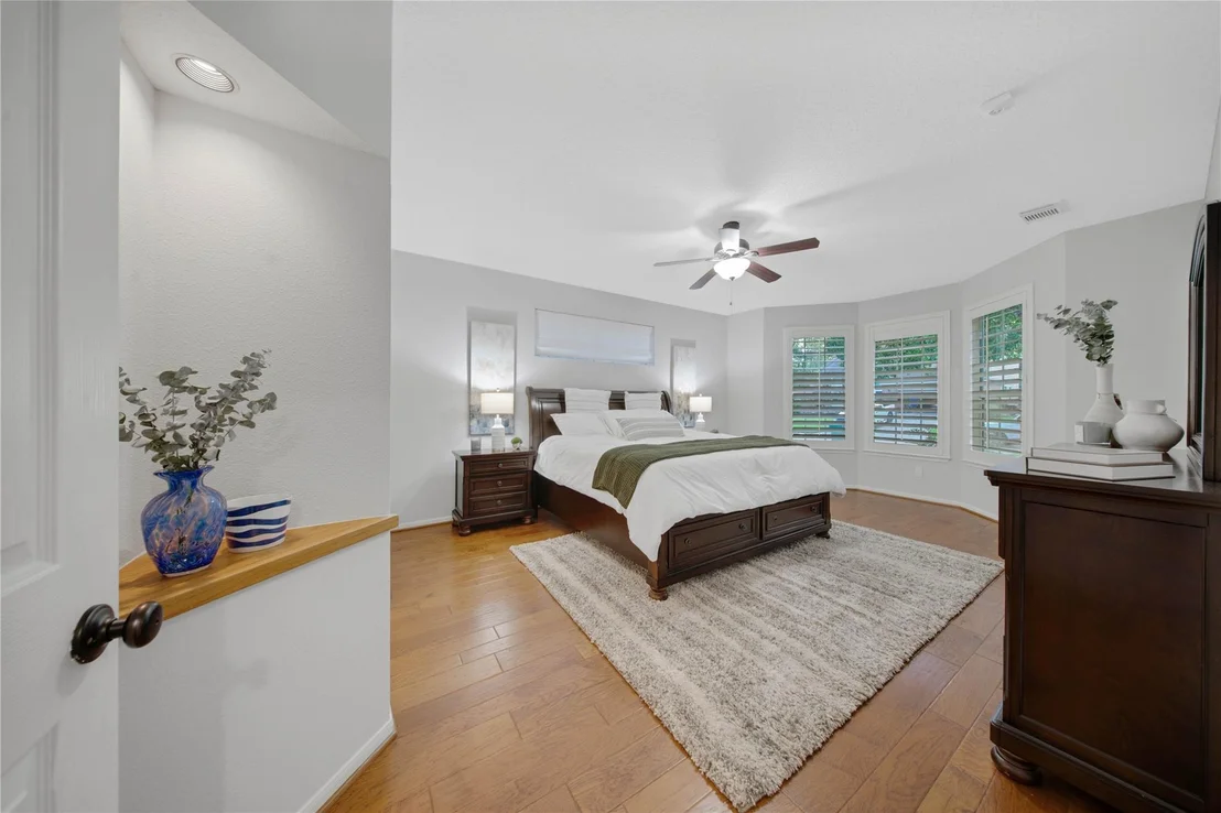 Photo of 79 N Cochrans Green Circle