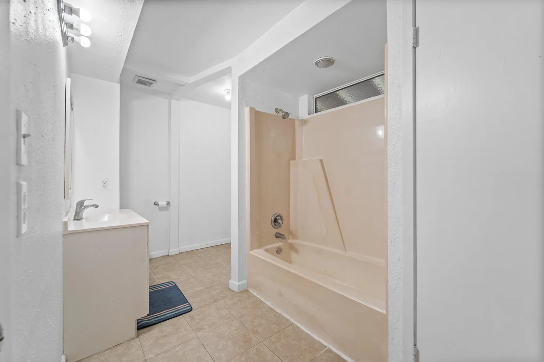 Photo of 401 Lee Avenue