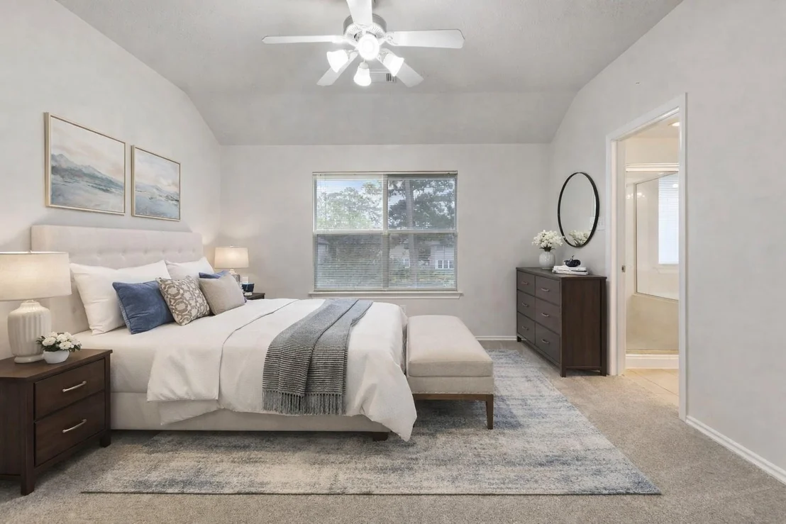 Photo of 215 W Stedhill Loop