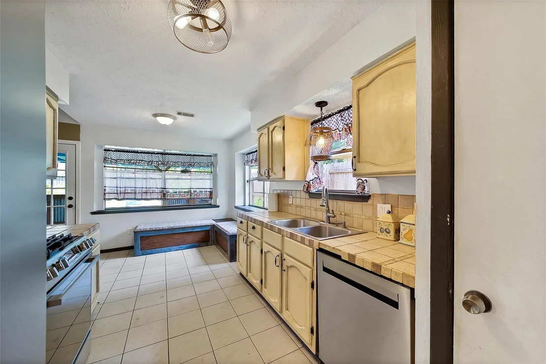 Photo of 3418 Almondwood Drive