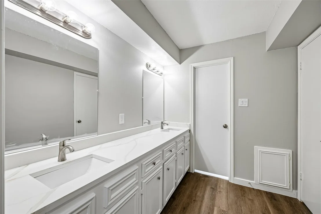Photo of 5914 Havenwoods Drive