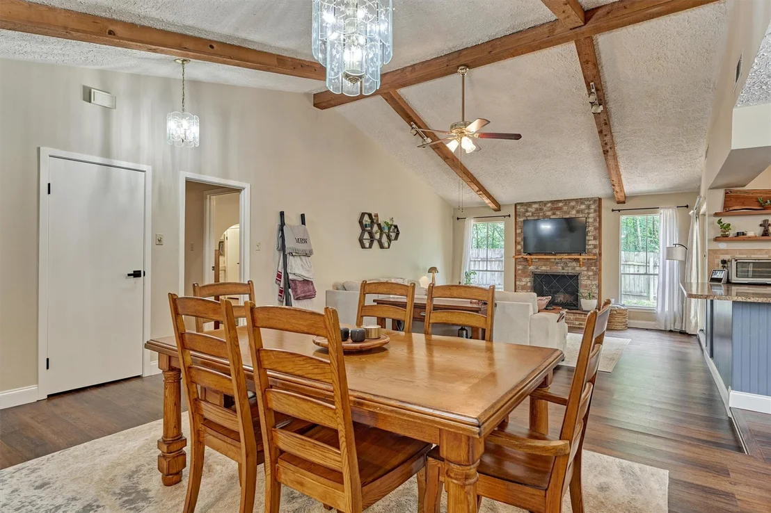 Photo of 2615 Rosewood Place
