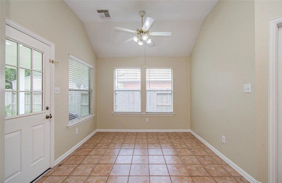 Photo of 18223 Heathridge Lane