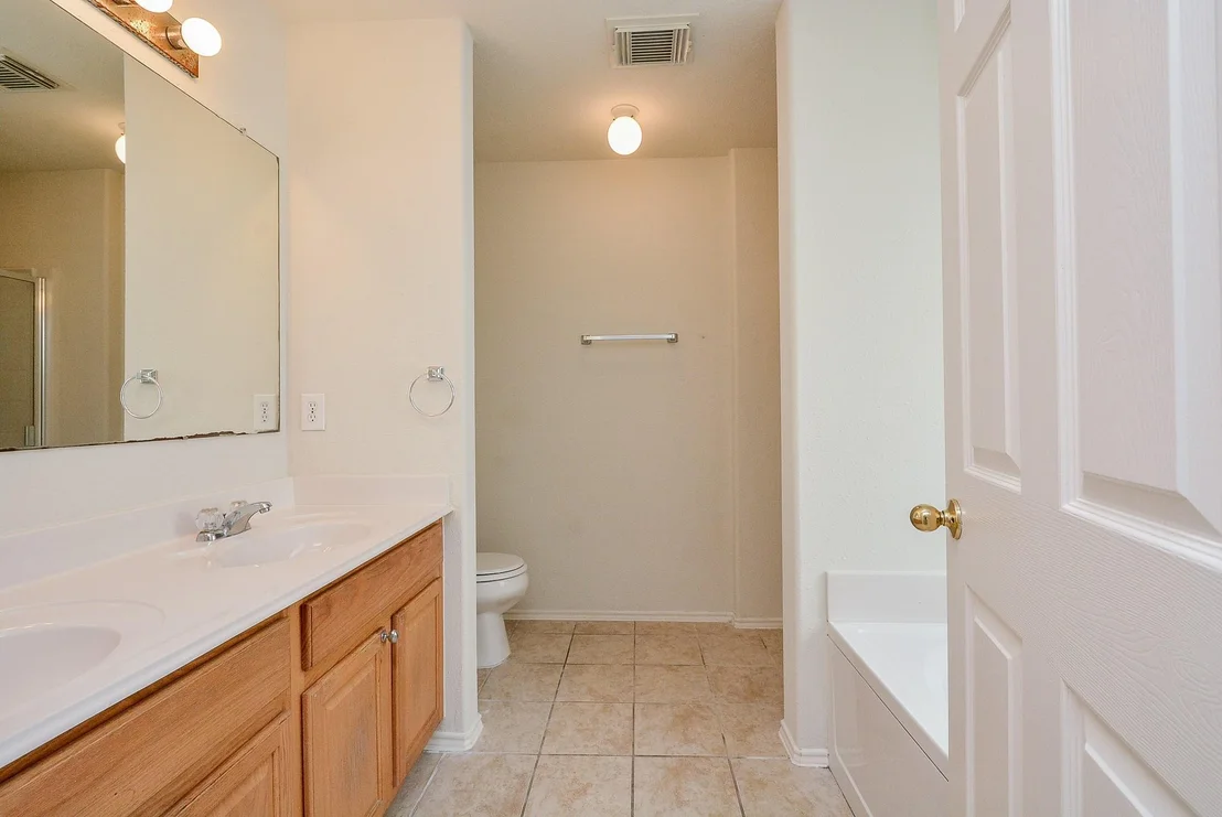 Photo of 18326 Thicket Grove Road