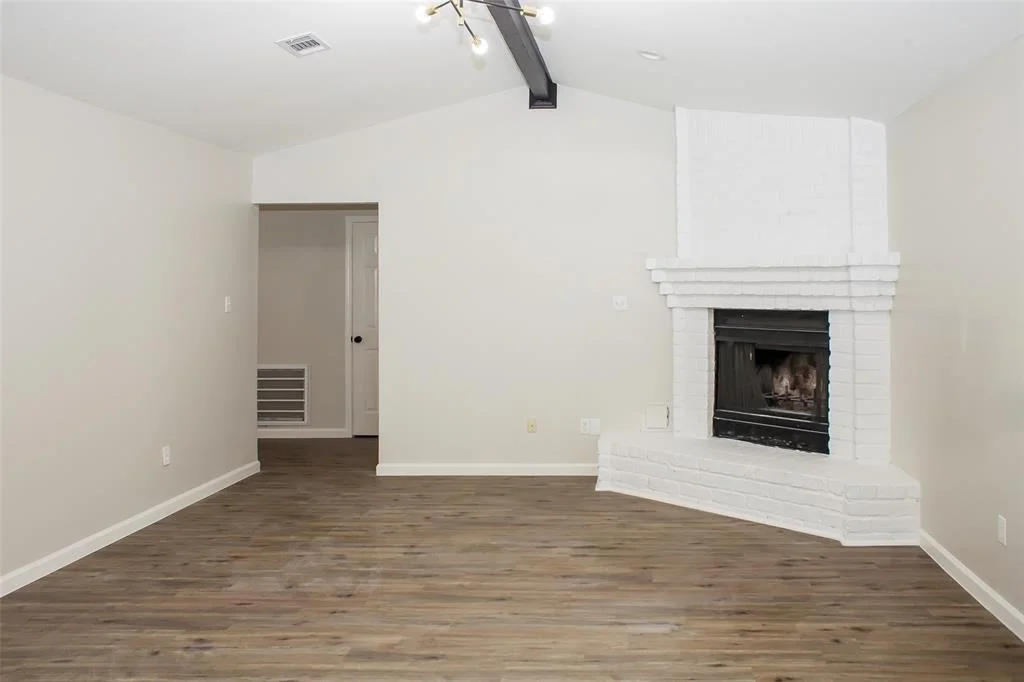 Photo of 1222 Lynn Lane