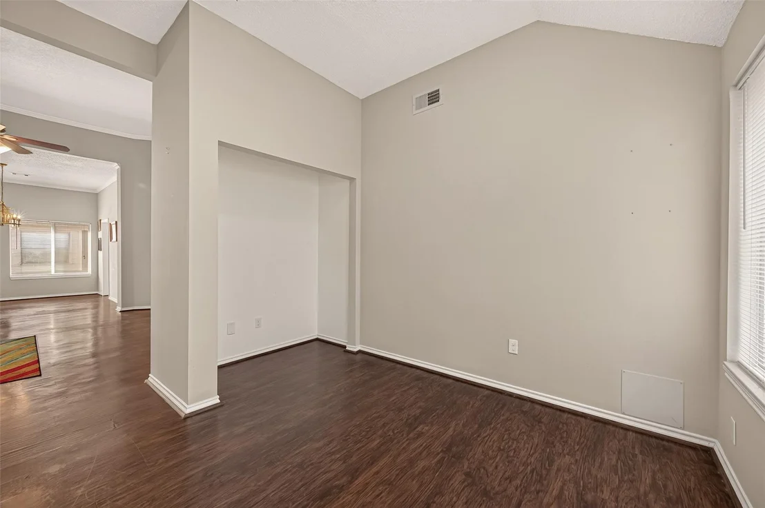 Photo of 818 Maple Branch Lane