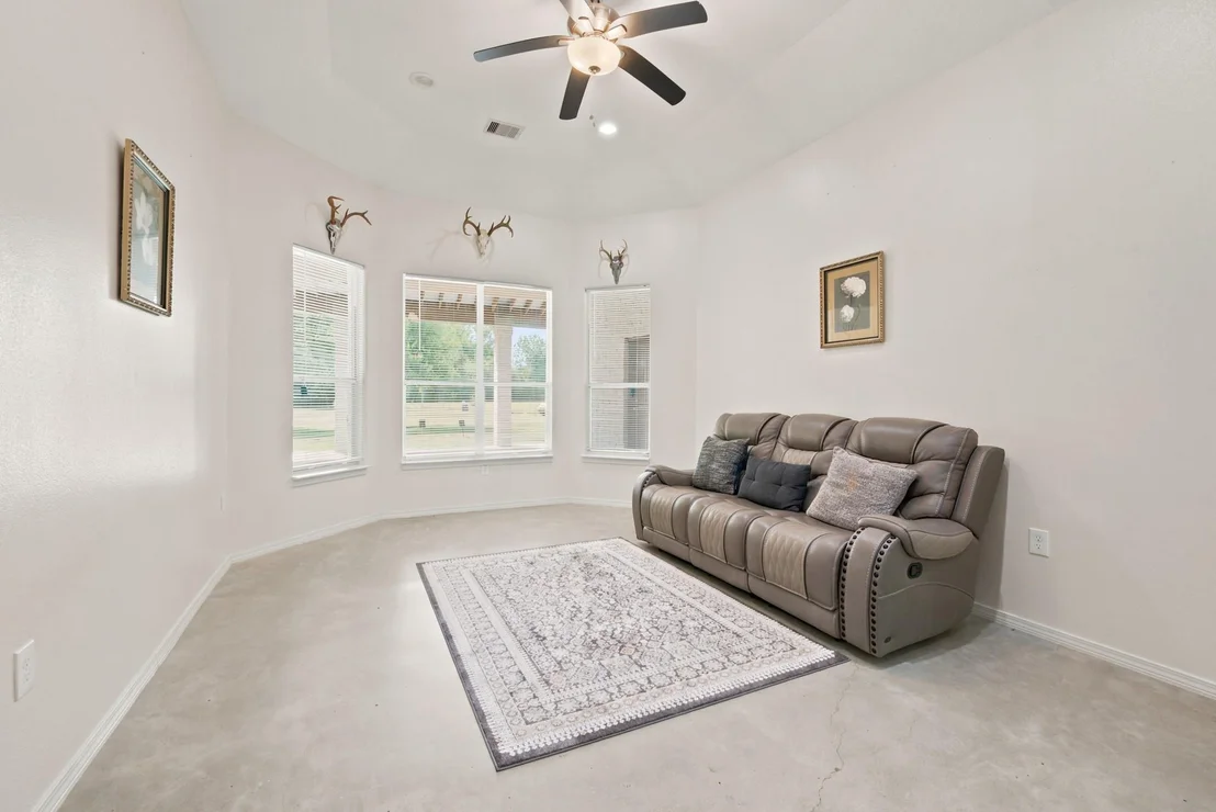 Photo of 39595 Bosque Road
