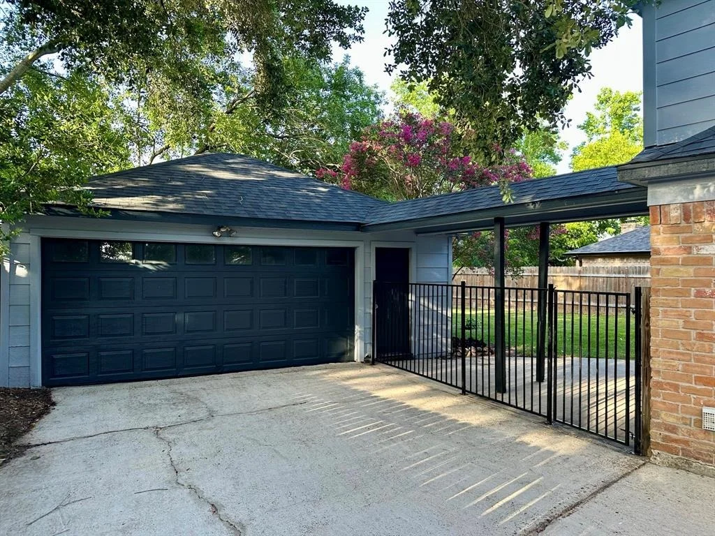Photo of 5507 Mossy Timbers Drive