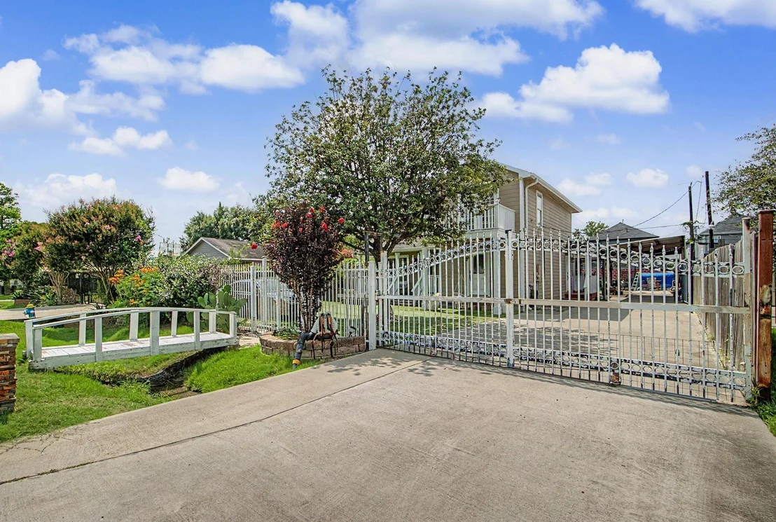 Photo of 10034 Alfred Lane