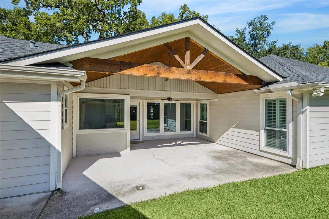 Photo of 10323 Pine Forest Road