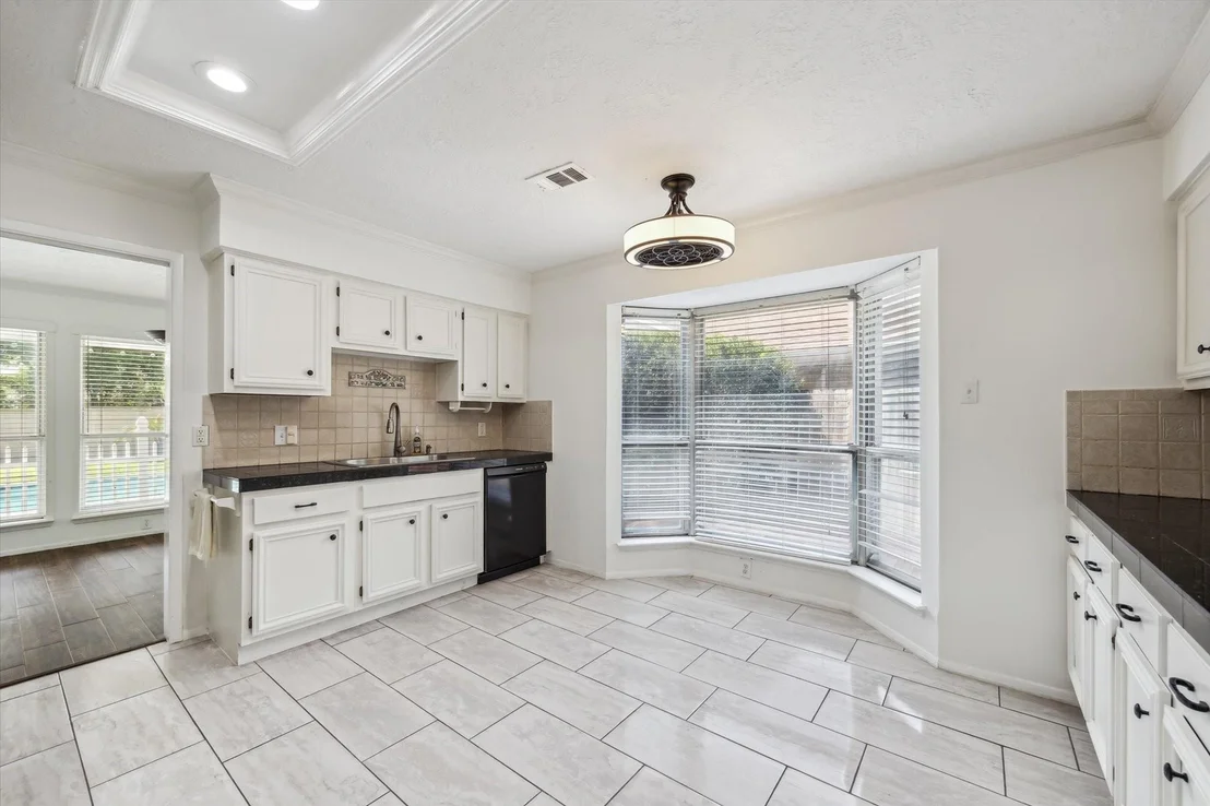 Photo of 607 Oak Harbor Drive