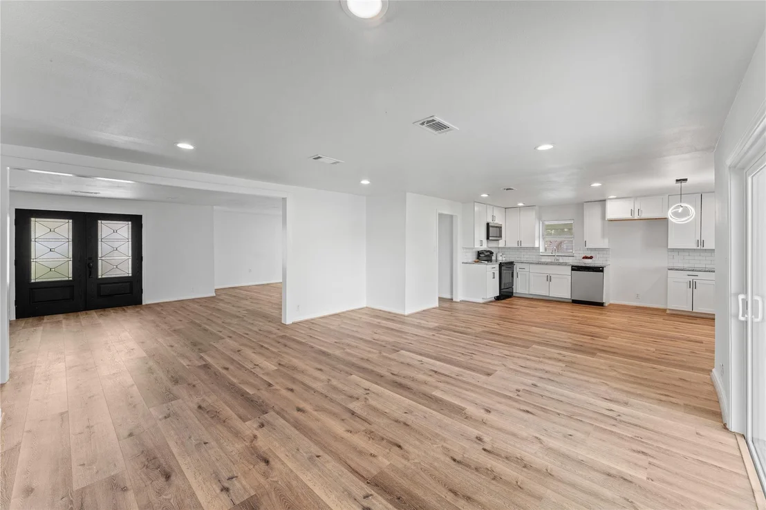 Photo of 2751 Piper Road