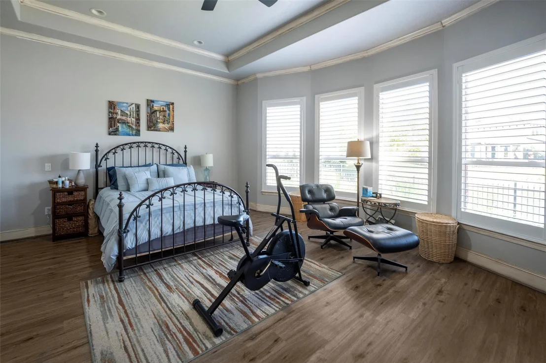 Photo of 115 Lake Sterling Gate Drive