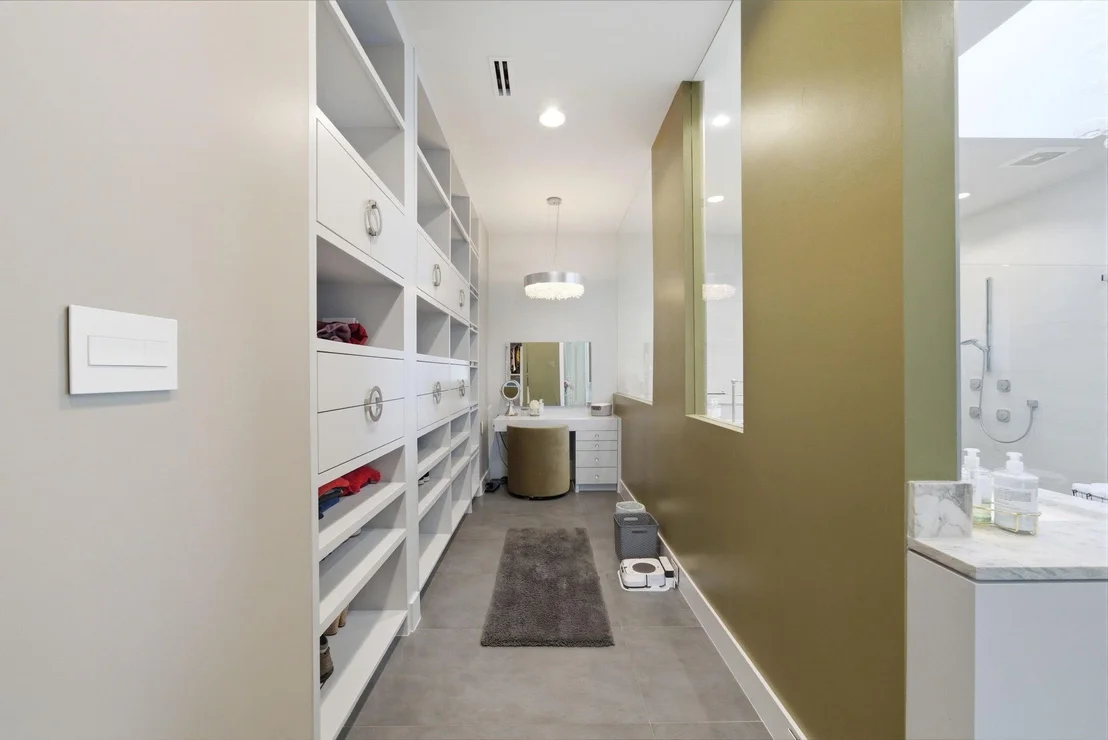Photo of 4211 Markham Street