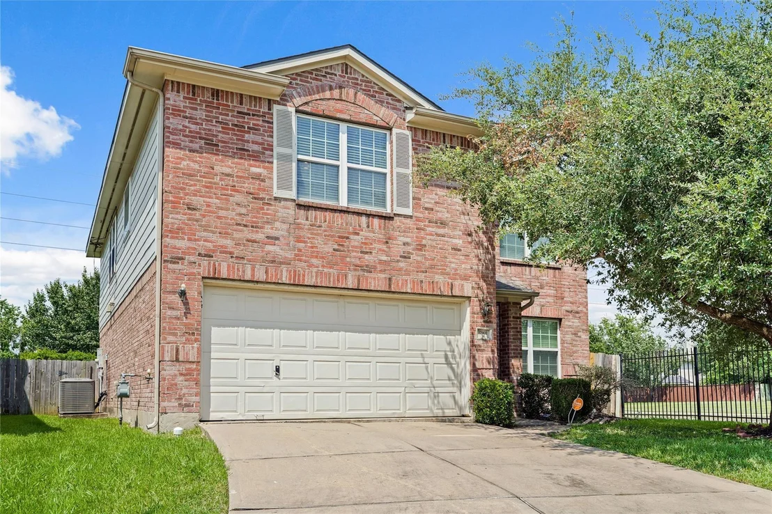 Photo of 17902 Sunshine Trace Lane