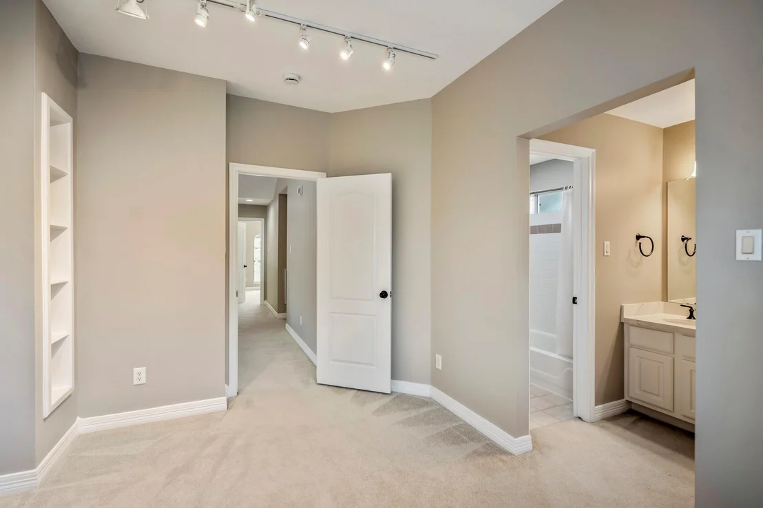 Photo of 5507 Evening Shore Drive