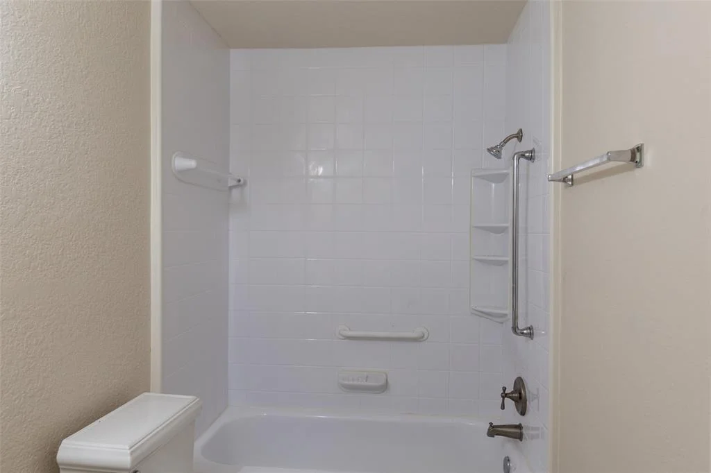 Photo of 17327 Shrub Oak Drive