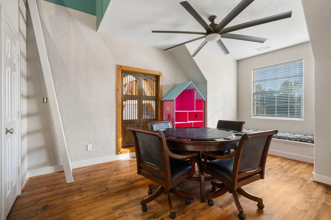 Photo of 9902 Crestwater Circle