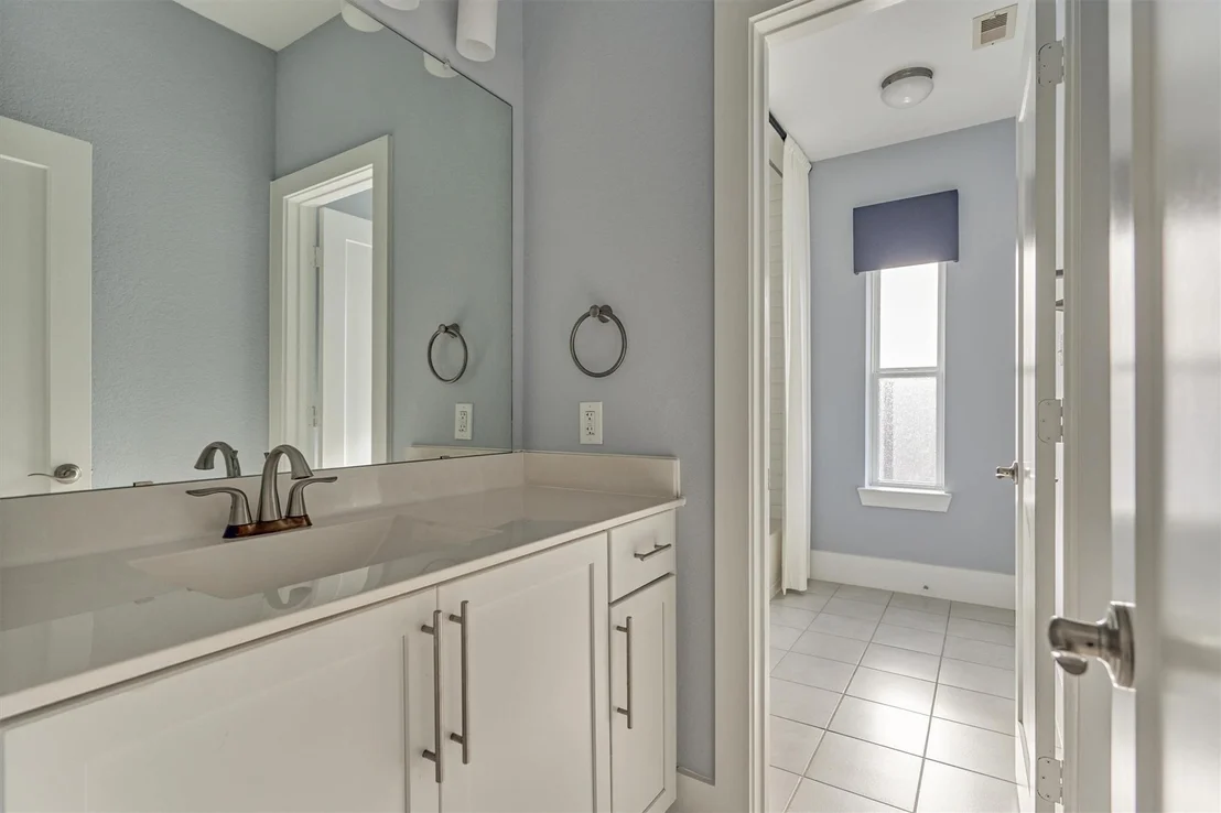 Photo of 2113 Solstice Boulevard