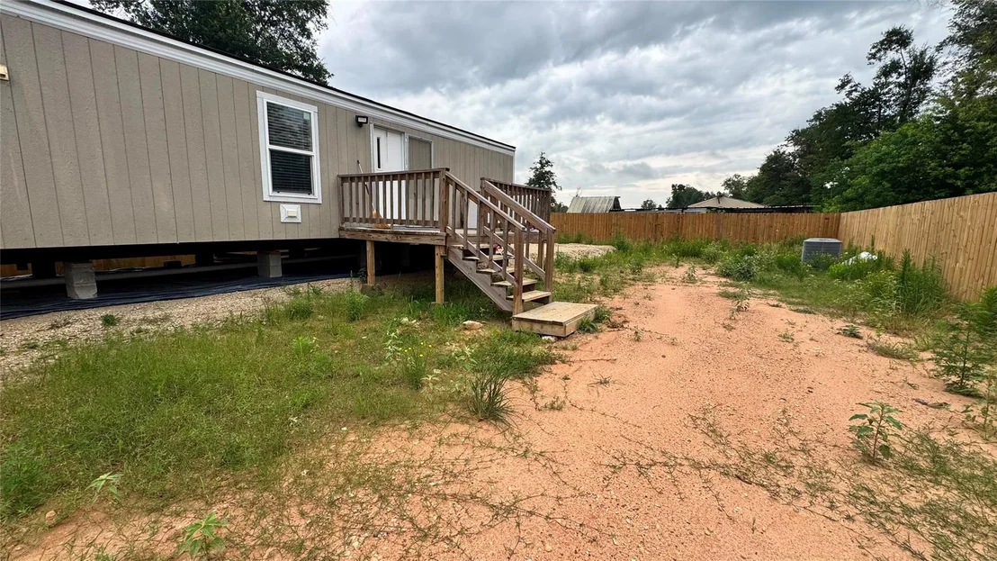 Photo of 836 Road 5605