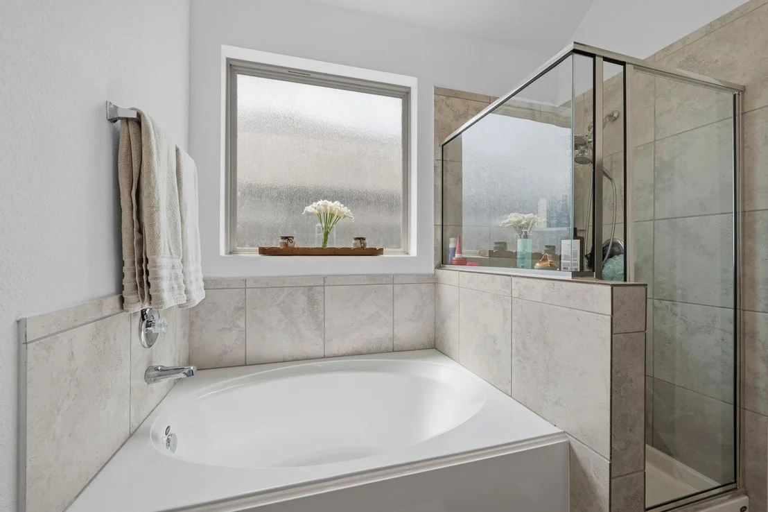 Photo of 5142 Dunstable Manor Lane