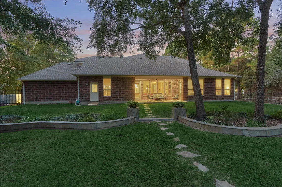 Photo of 3910 Waterbend Cove