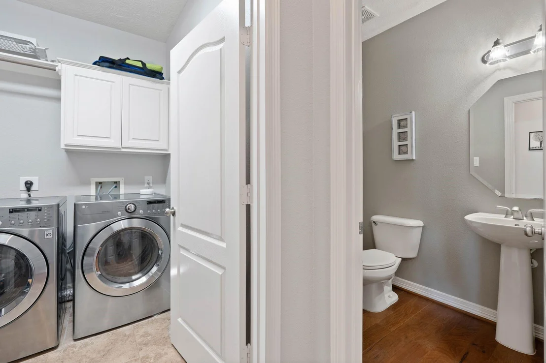 Photo of 9050 Forest Cliff Court
