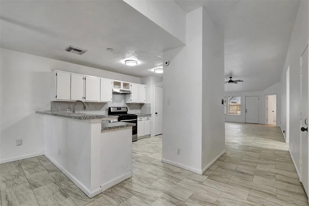 Photo of 5334 Bourgeois Road